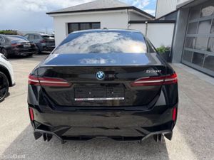 BMW 5-Series 530E M SPORT PRO & COMFORT & TECH PAC - Image 3