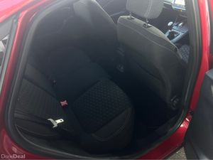 Ford Puma TITANIUM 5DR 1.0T 125 MHEV - Image 3