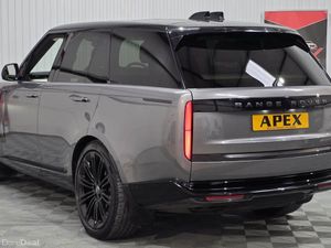 Land Rover Range Rover DIESEL ESTATE - Image 4