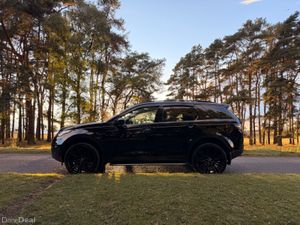Land Rover Discovery Sport 7 Seater - Image 4
