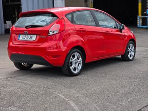 Ford Fiesta 1.2 ZETEC - Image 4