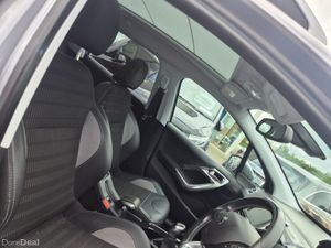 Peugeot 2008 Allure 1.6 Blue HDI 100 4DR - Image 2