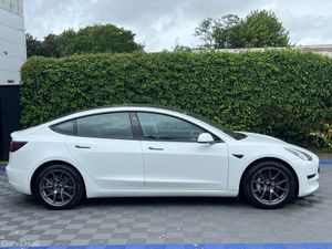 Tesla Model 3 MODEL 3 // PANORAMIC SUNROOF // TESL - Image 3