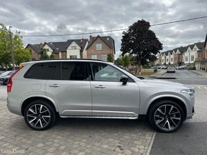 Volvo XC90 T8 PHEV 455hp Plus (Dark Theme) - Image 4