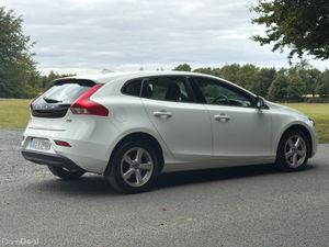 Volvo V40 2016 D2  ES 2.0 - Image 4