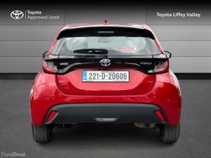 Toyota Yaris YARIS HYBRID LUNA - Image 4