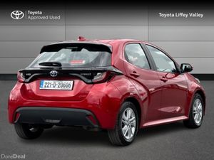 Toyota Yaris YARIS HYBRID LUNA - Image 2