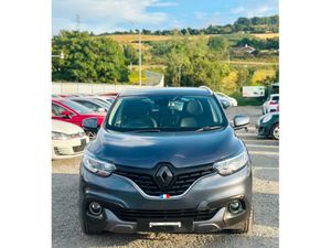 Renault Kadjar INTENSE 1.2L Petrol Automatic - Low - Image 2