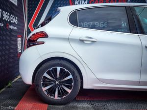 182 PEUGEOT 208 1.2 AUTOMATIC NCT 2028 - Image 4