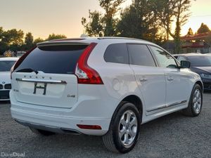 Volvo XC60 D4 CLASSIC - 2.0L Diesel Automatic - Su - Image 4