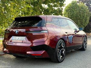 2023 BMW IX 40 MSPORT - Image 4