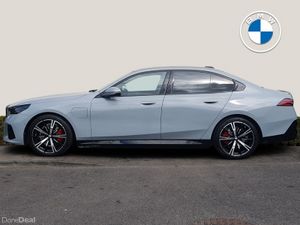 BMW 5-Series 530e M Sport Pro - Image 4