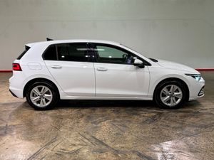 Volkswagen Golf 1.0 AUTOMATIC - STANDARD - ETSI AC - Image 3