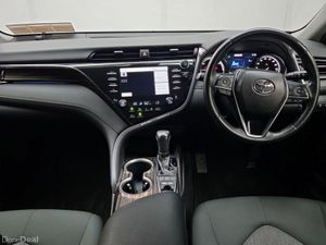 Toyota Camry 2.5 Hybrid G Model - Image 4