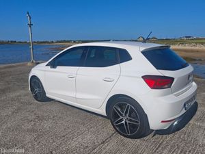 SEAT Ibiza 1.6tdi 95HP FR 5DR - Image 4