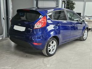 17 FORD FIESTA ZETEC EDITION - Image 2