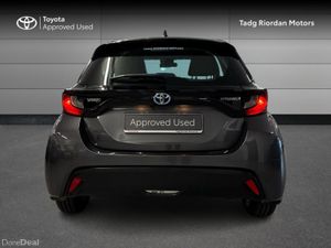 Toyota Yaris HYBRID LUNA 4DR AUTO - Image 4
