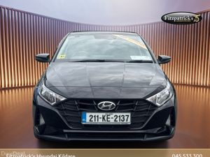 Hyundai i20 Deluxe Edition - 2021 - Image 4