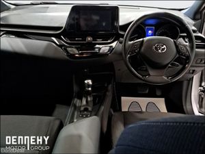 Toyota C-HR 1.8 HYBRID LUNA €85.00pw - Image 3