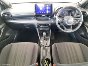 Toyota Yaris HYBRID AUTO G - Image 3