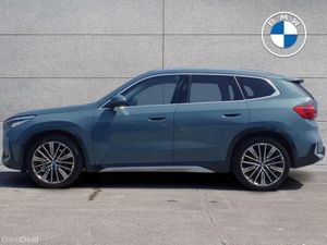 BMW iX1 eDrive20 xLine - Image 3