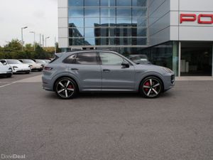 Porsche Cayenne S E-Hybrid - Image 4