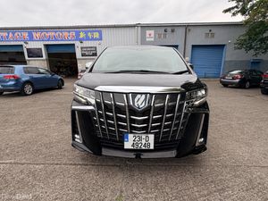 Toyota Alphard 2.5 Hybrid 2023 - Image 2