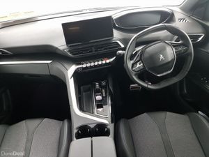 Peugeot 5008 1.2 Hybrid 136bhp E-DCS6 Allure - Image 4