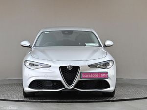 Alfa Romeo Giulia 2.2 TD SPECIALE 180BHP AUTO RWD - Image 2