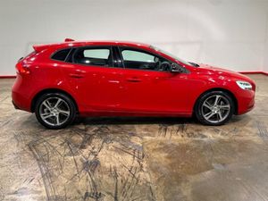 Volvo V40 1.5 AUTOMATIC - T3 MOMENTUM EDITION - FA - Image 2