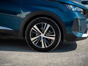 Peugeot 5008 FL Allure 1.5 Blue HDI 130 AUT - Image 4