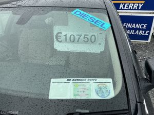 2016 BMW 520d SE AUTOMATIC LEATHER SPOTLESS - Image 4