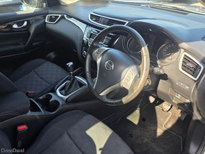 2015 NISSAN QASHQAI 1.5d SV VERY LOW KMS - Image 2