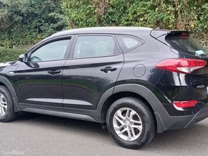 Hyundai Tucson 2018 1.6 PETROL COMFORT 5dr - Image 4