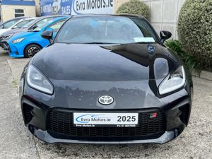 Toyota GR86 RC 2.4 PETROL MANUAL **PRICE EXCLUDES - Image 2