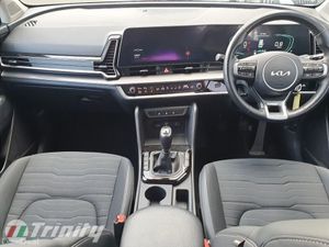 Kia Sportage K3** LUXURY SPEC ** FULL DEALER HISTO - Image 2