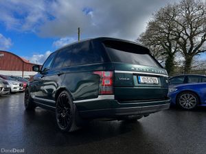171 RANGE ROVER VOGUE 3.0 AINTREE GREEN - Image 4