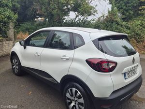 Renault Captur 2019 1.5 dci finance available - Image 2