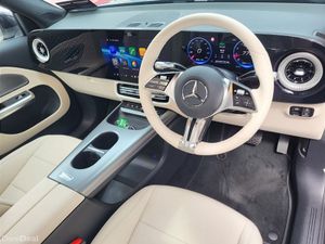 Mercedes-Benz GLB NEW GLB180 Progressive AUTO MHEV - Image 2