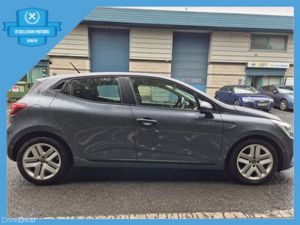 Renault Clio / 2022 / 1.0 PETROL / MANUAL - Image 4