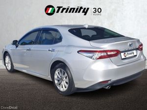 Toyota Camry ** HYBRID ** AUTO ** LOW LOW KMS ** - Image 3