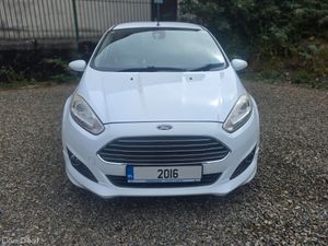 2016 Ford Fiesta - Image 4
