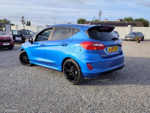 Ford Fiesta ST-LINE TURBO ACTIVE - Image 4