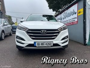 Hyundai Tucson 4WD EXECUTIVE 5DR - Image 3