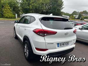 Hyundai Tucson 4WD EXECUTIVE 5DR - Image 4