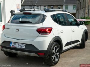 2022 Dacia Sandero Stepway Prestige 1.0 - Image 2