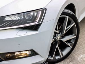 2017 SKODA SUPERB SPORT-LINE - Image 2