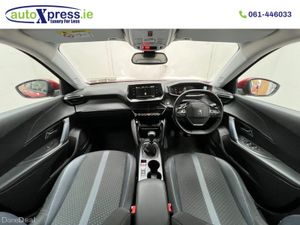 Peugeot 2008 1.2 Allure, Manual, Petrol - Image 2
