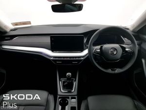 Skoda Octavia E30 2.0TDI 115HP 5DR *WIRELESS CARPL - Image 4