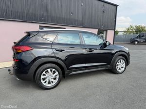 Hyundai Tucson SE NAV48V MHEV CRD CRDI NAV - Image 4
